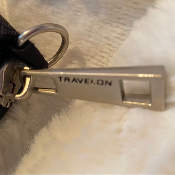 Travelon RFID Blocking Wallet - Picture 6 of 6